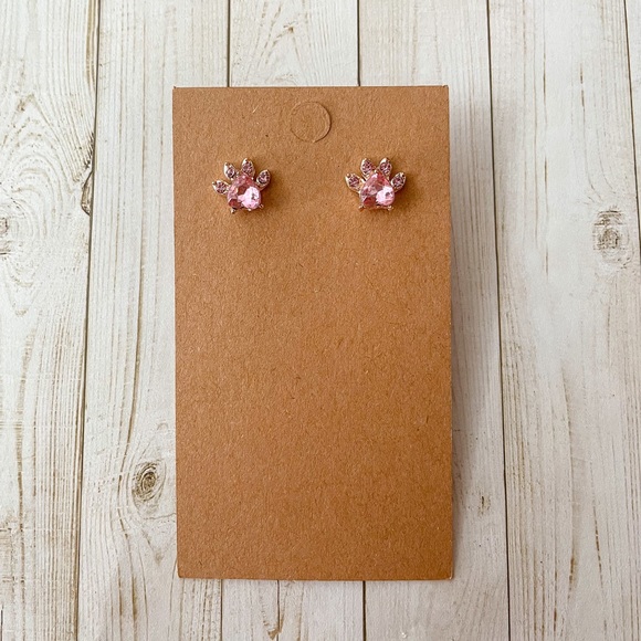 🖤 Dainty Pink Paw Gem Studs - Picture 5 of 6